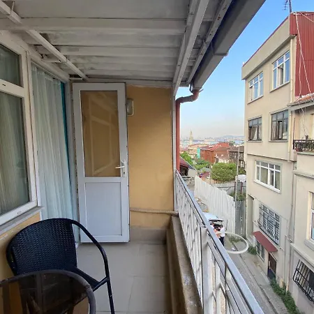 Amida House Aparthotel