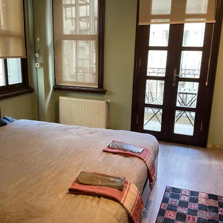 The Hub Hostel *