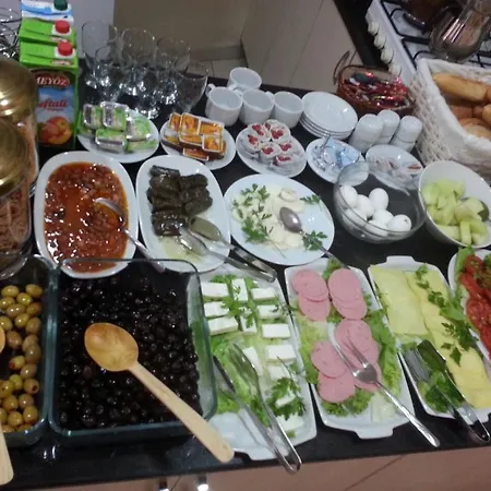 Apart Otel Kral Mert 3*