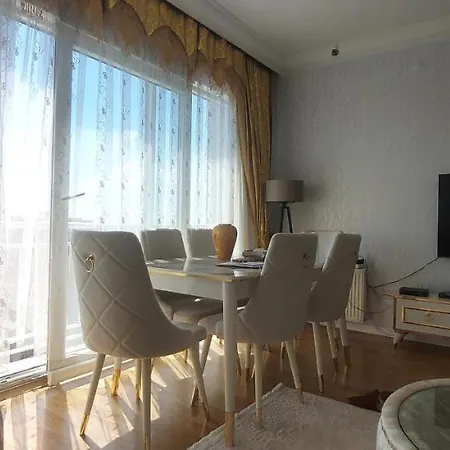 Apartment Beylikduzu Huzurlu Aile Yasam Sitesi Ful Donanimli Ev