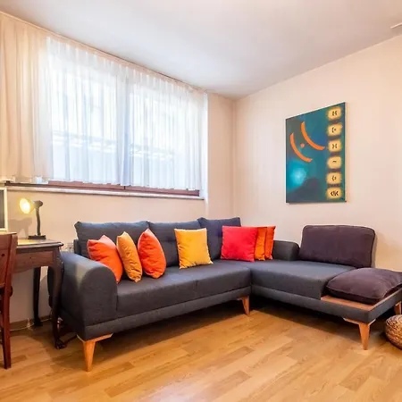 Cozy Flat With Location In Uskudar * Istanbul