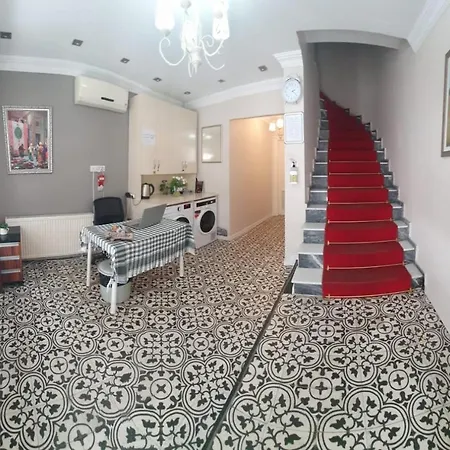 아파트 Taksim Life House *
