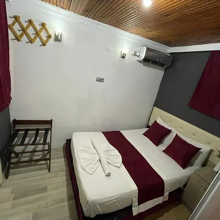 La Maison Bleue Hotel