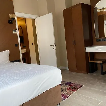 Ak * Istanbul