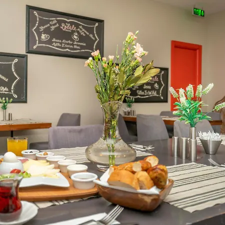 Hotel The Gate Atasehir Finance Centre 2*