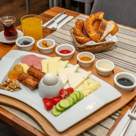 Hotel The Gate Atasehir Finance Centre 2*