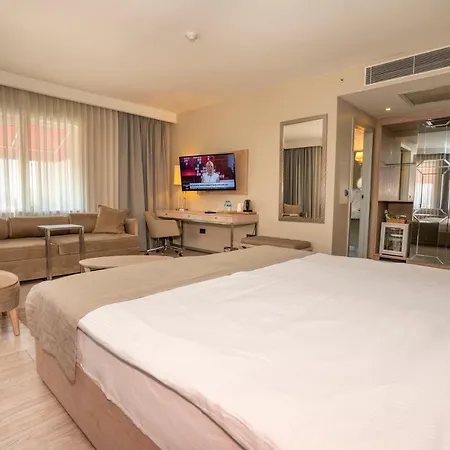 Hotel The Gate Atasehir Finance Centre 2*