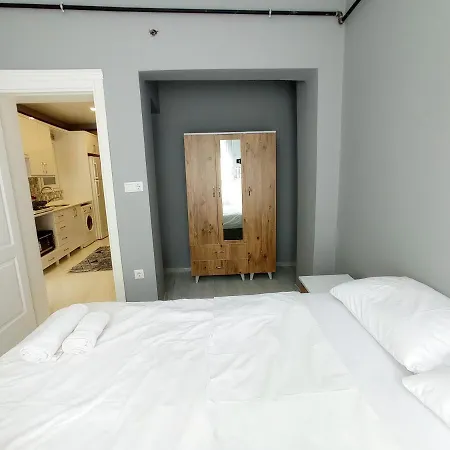 Sweet In Historical Area Apartment