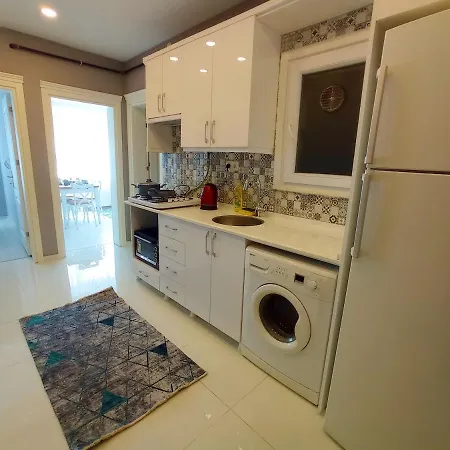 Sweet In Historical Area Apartment *