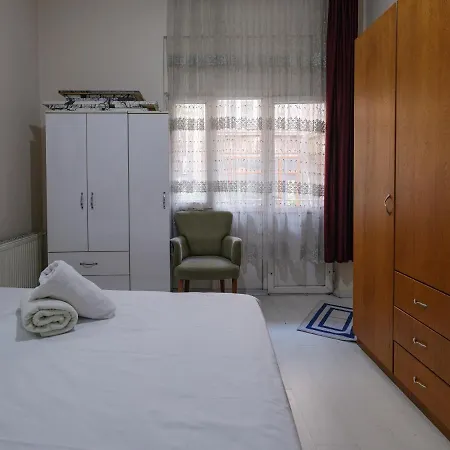 Family House At The Taksim Square Istanbul