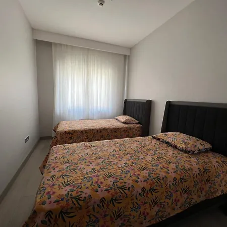 Апартаменты Ispartakule Emlak Konut Evleri 2 Avcilar