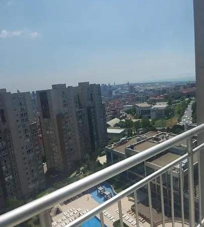 Beylikduzu Huzurlu Aile Yasam Sitesi Ful Donanimli Ev Apartment Istanbul
