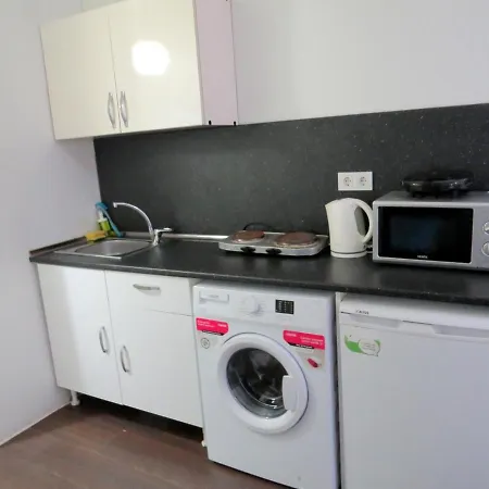 Istanberry - Happy Economy Apartment *