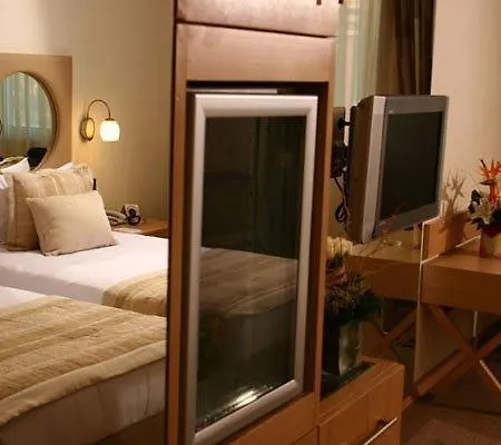 Wow Airport Hotel