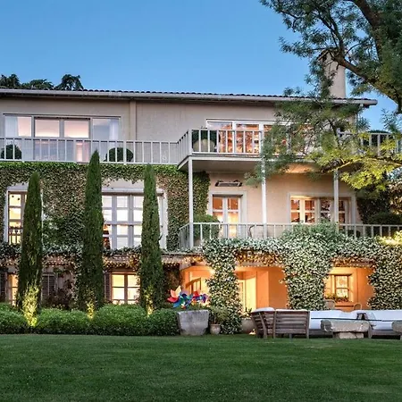 Villa Enchanting 22,000m2 And Elegant 5 Bedroom Manor *