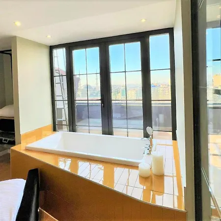 Wonder Homes - Charming Designer Rooftop Terrace With Sea View, At Taksim Apartment