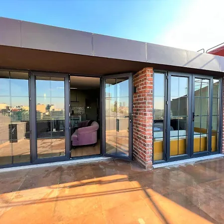 Wonder Homes - Charming Designer Rooftop Terrace With Sea View, At Taksim
