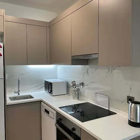 Modern 1-bedroom Near Mall Of - 105 Gunesli 10 Daire