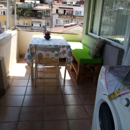 Apartment Taksimde Harika Terasli Kismi Deniz Manzarali Daire Istanbul