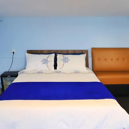 Byboss-cedar Galata 3*