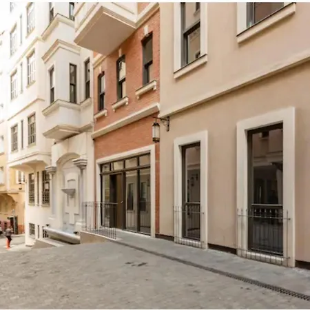 Taksim 360 Luxury Apartment