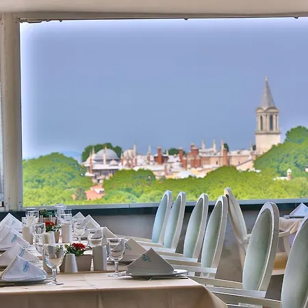 The Hotel 3*