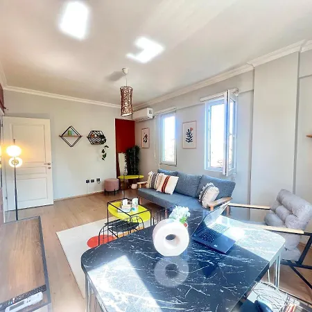 Апартаменты Wonder Homes- Cozy Flat, 2br, Terrace, Cihangir, Frz3