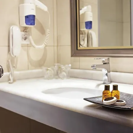 Hotel The Parma Downtown 4*