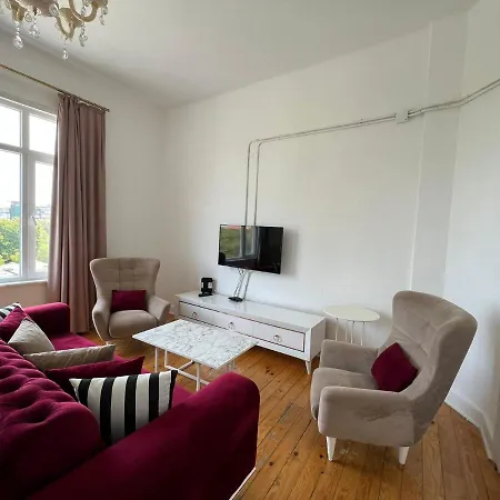 Apartament Great View Of Taksim Square, Luxury Furnished On Main Street Of Taksim, Partial Sea View *