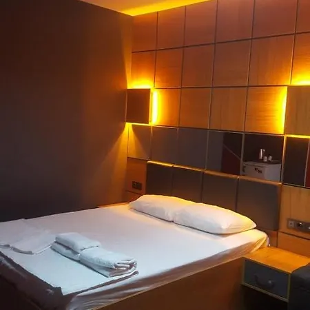 Royal Nest Otel *