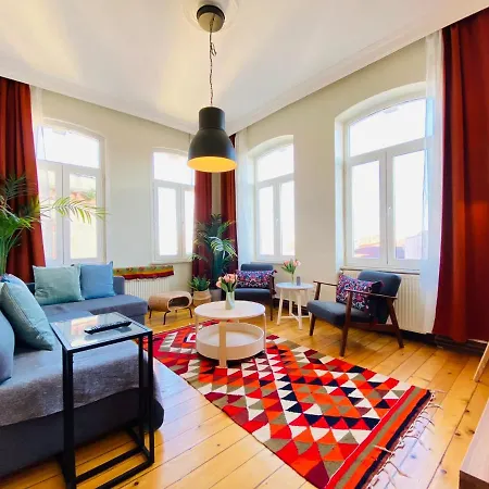 Appartement Building Near Galata Tower With Great View In Beyoglu *