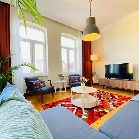 Building Near Galata Tower With Great View In Beyoglu * Стамбул