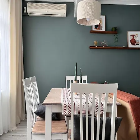 Charm And Cosy 2br *