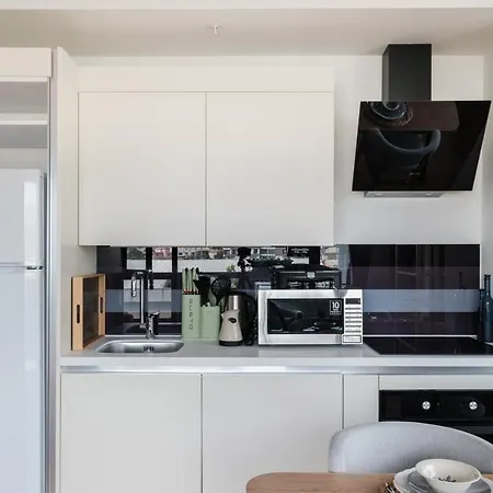 G Tower By Newinn Apartment *