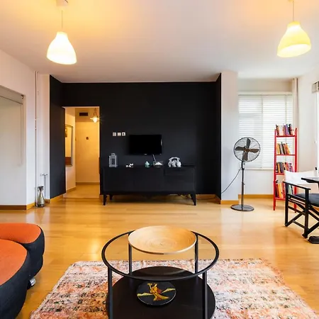 Central Stylish House In Gayrettepe Apartment *