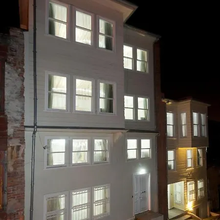 Petunya Wood House Istanbul