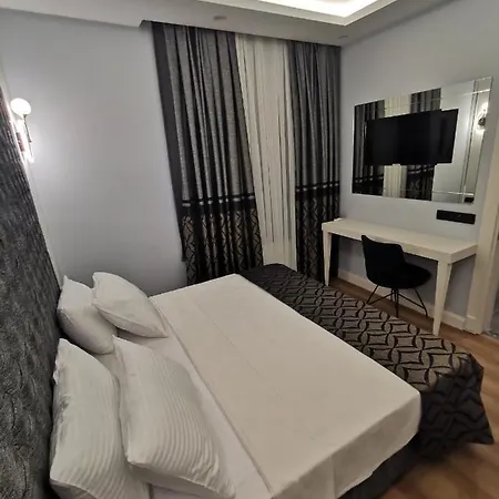 Luxx Garden Hotel