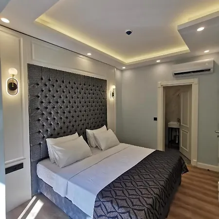 Hotel Luxx Garden 3*