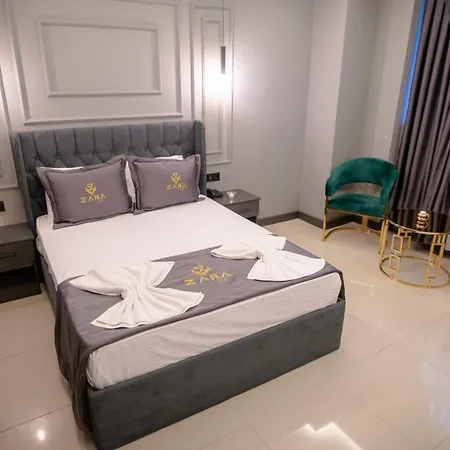 Hotel Zarasuit