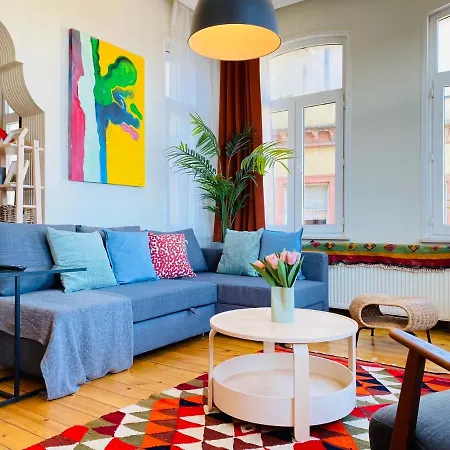 Appartement Building Near Galata Tower With Great View In Beyoglu *