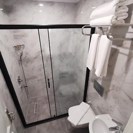 Luxx Garden Hotel