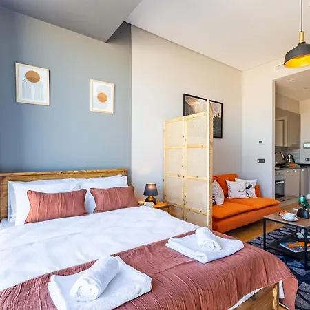 Modern Studio Flat With Panoramic View In Atasehir Daire İstanbul