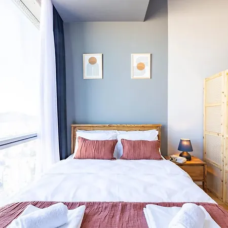 Modern Studio Flat With Panoramic View In Atasehir Daire *