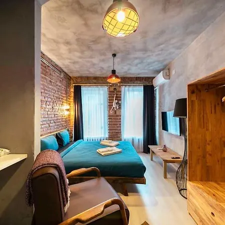 Classy Furnished Studio In The Heart Of Karakoey *
