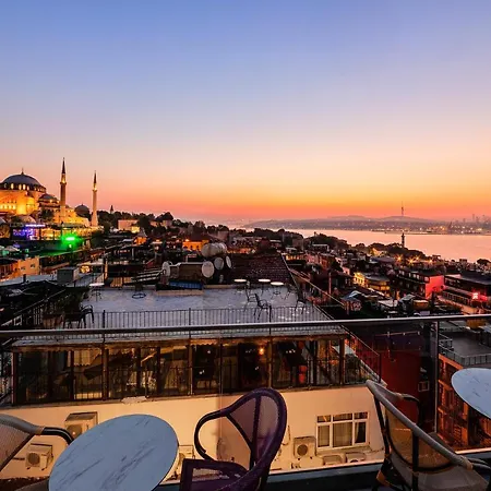 The Magnaura Palace 4* Istanbul