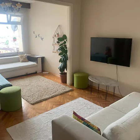 Deniz Manzarali Genis Konforlu Daire Appartement *