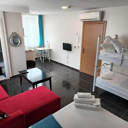 216 Turkuaz Suites Apart Otel İstanbul