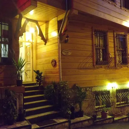 Old Family Hotel