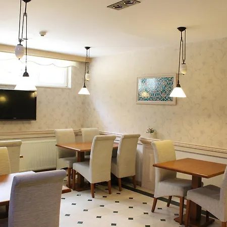 Hotel Novano 3*