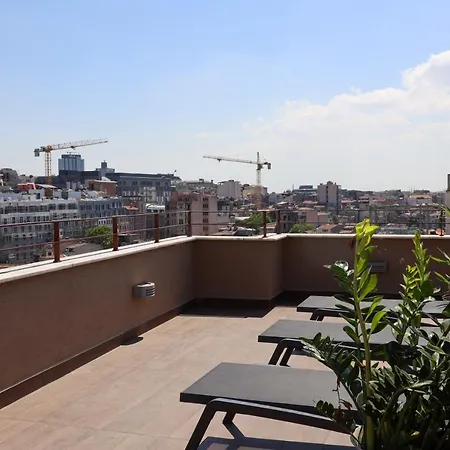 Endless Taksim 4*